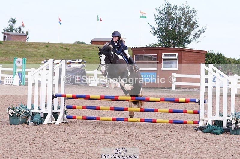 250629-172448-13238 - Cls 33 Stepping Stones 128cm and 138cm