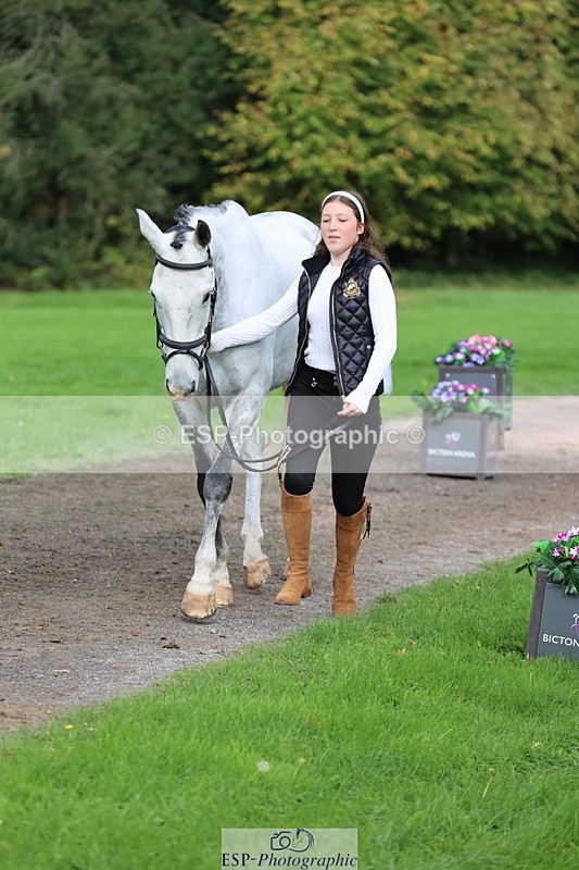 251026A-120812-25904 - F-451-Olivia.Clothier