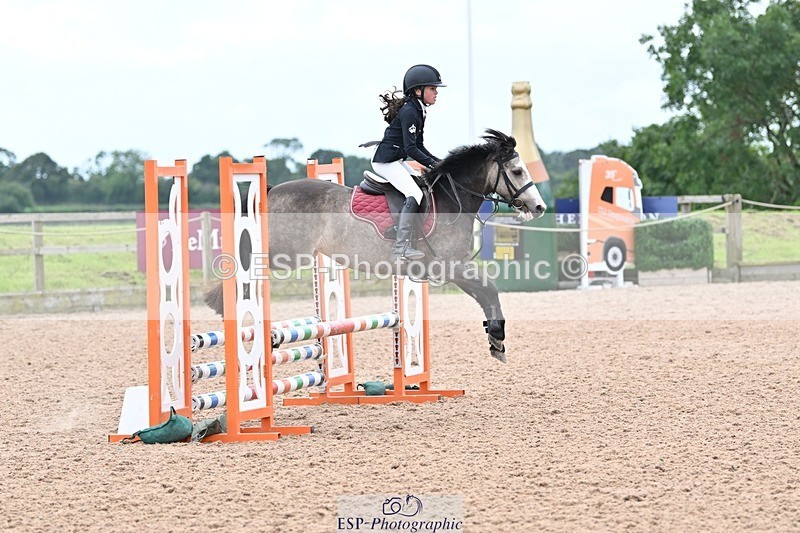 240813-164807-00305 - Classes 3A&B & 4 70cm