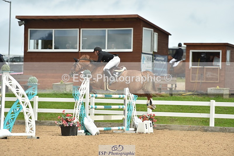 230723A-140646-12167 - Cls 24, 1 Star Gold 1.30m