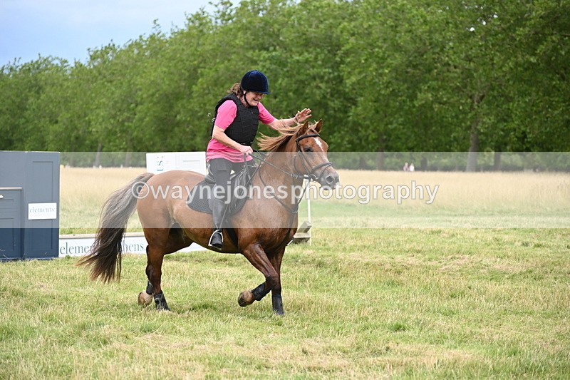 WJ6_3910 - Time at Jump 12:22 to 13:03