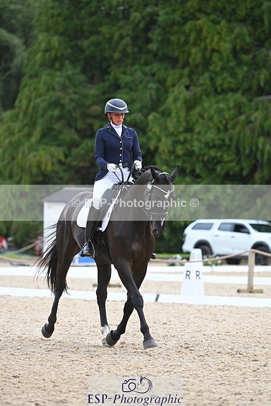 230813-165213-08502 - Cls 14 Medium Silver 16.45 to End