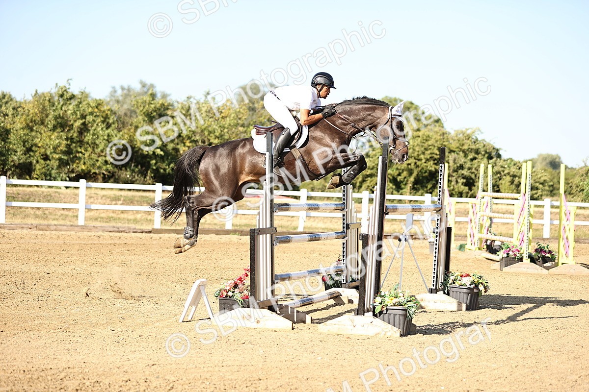 SBM_015896 - Class 18 - Senior 1.35m Open