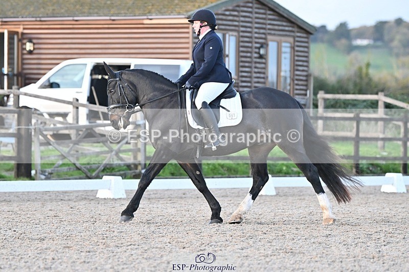 231105-160137-03998 - Cls 4 Novice 24 15.24 to 16.35 break