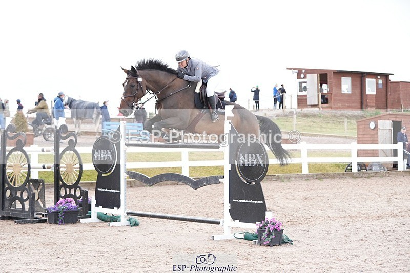 250720-091319-18096 - Cls16, 1 Star Silver Tour Accumulator