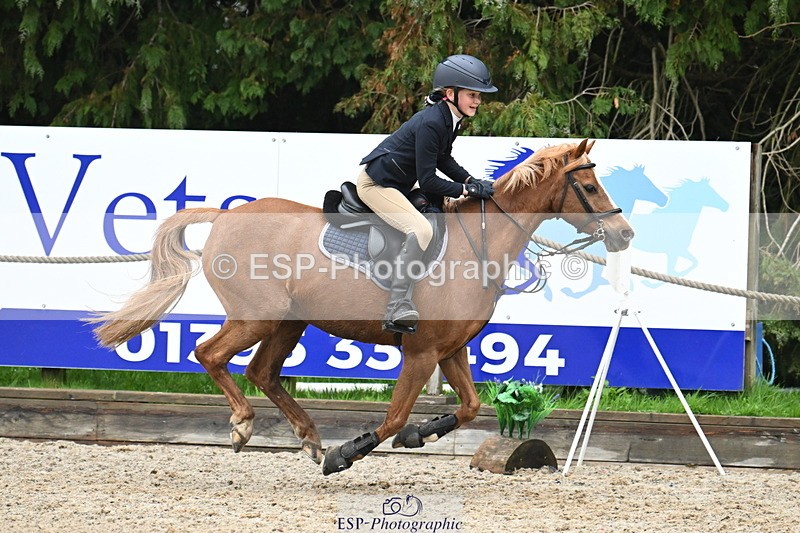 250418A-140614-01044 - UnAff 70cm