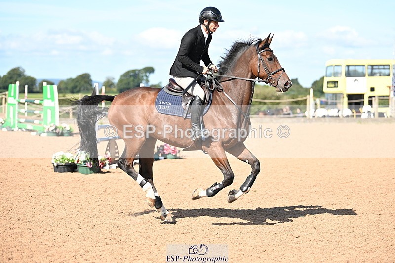 240913A-113010-03893 - Cls 14 Snr Newcomers