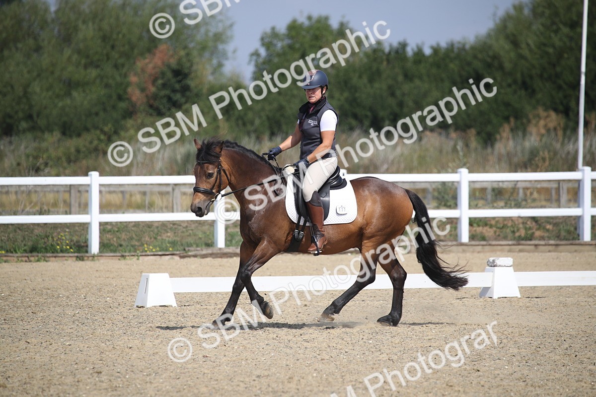 SBM_006039 - Novice 5 - 8.30.10.39