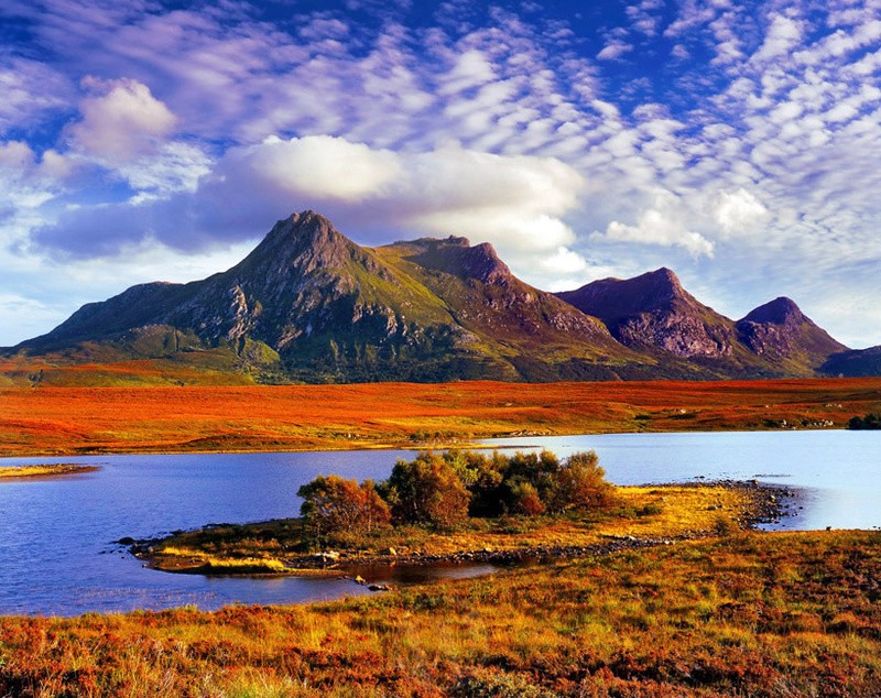 Ben Loyal Sutherland Scotland - Land