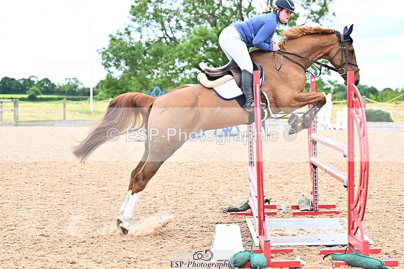 240608A-125215-02411 - Cls 4 Snr Newcomers and 1.10m Open