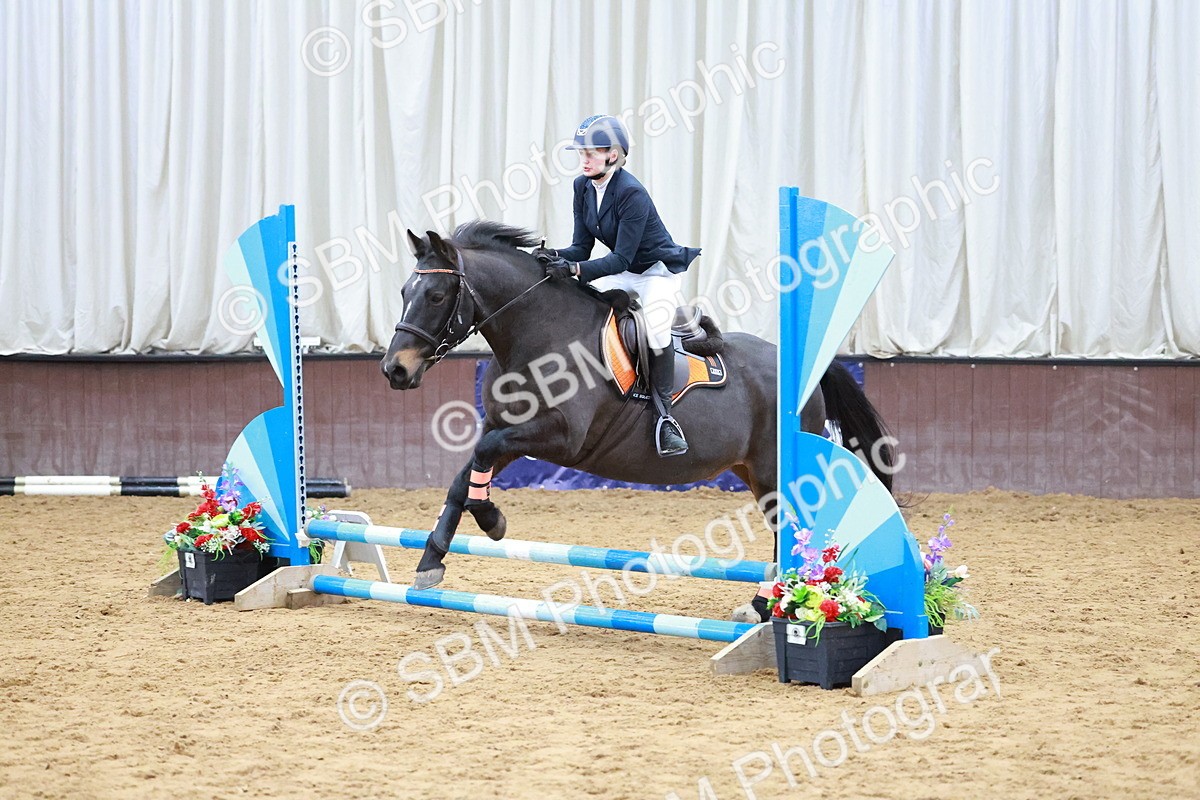 SBM_001650 - Class 3 - Horse & Hound (60cm)