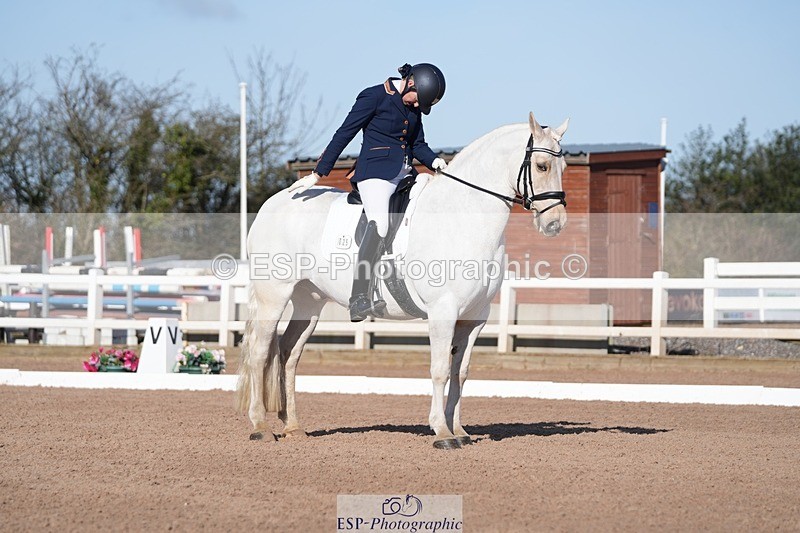 260214-113539-03690 - 025-Louisa.Julie.Brend