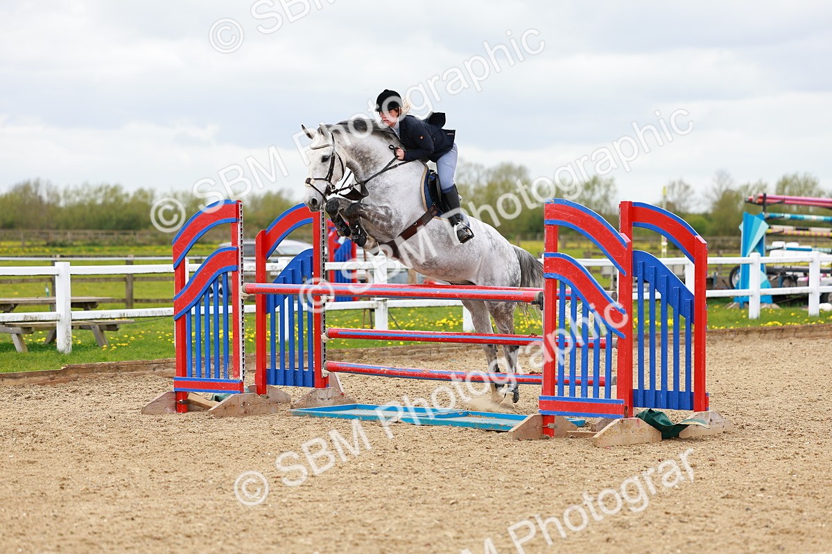 SBM_002549 - Class 10 - Senior Newcomers - 1.10m