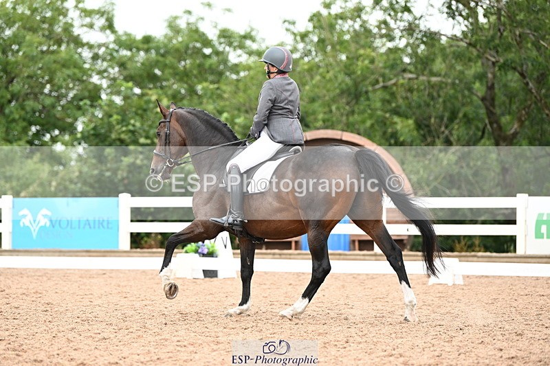 240815A-140934-01960 - 295-Zara.Bassett-Croon.Gravin