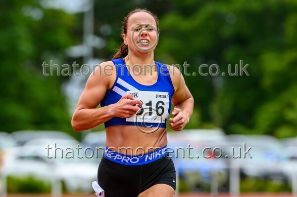 ComMast25-929712 - Track Female Set One