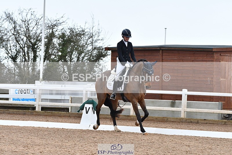 240121A-110231-00525 - Cls 5 Novice 37A