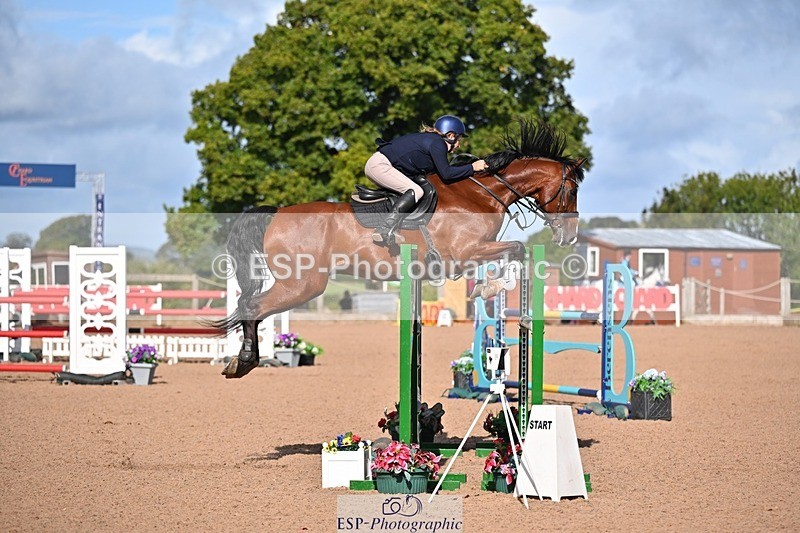 250912-101525-03875 - Cls 15 Snr Foxhunter