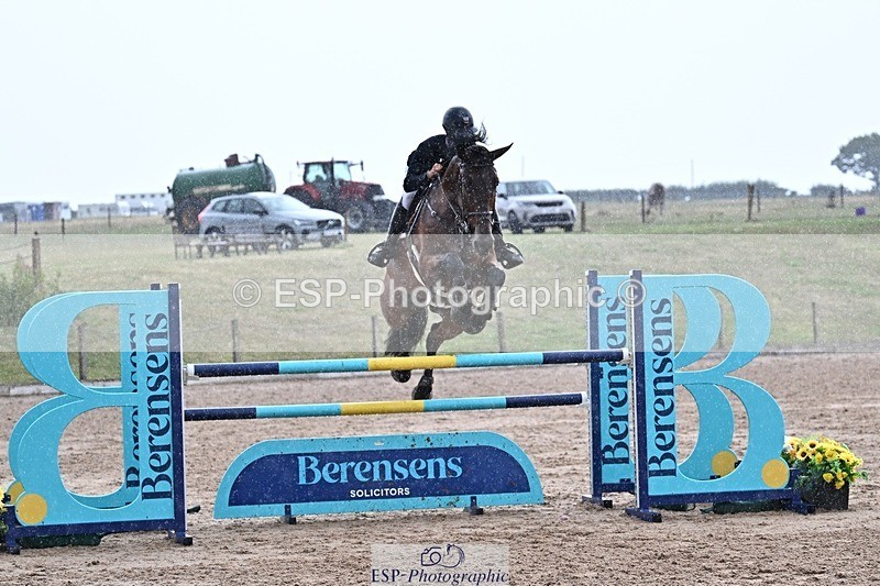 250727-164749-11498 - Cls 30 Snr Foxhunter