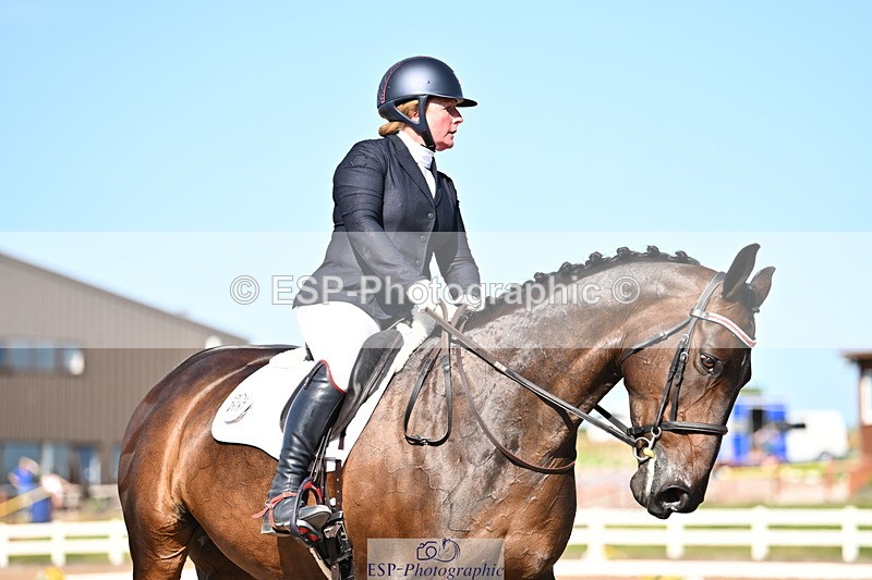 240816A-161603-06129 - 311-JANE.GREGORY-RUTHIES.DREAM