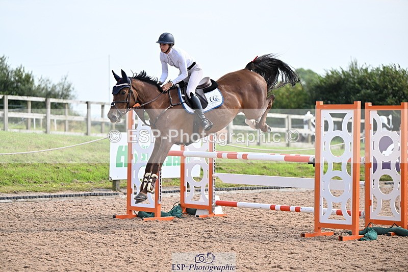 240828A-143508-00941 - Cls 4 Snr Newcomers and 1.10m Open