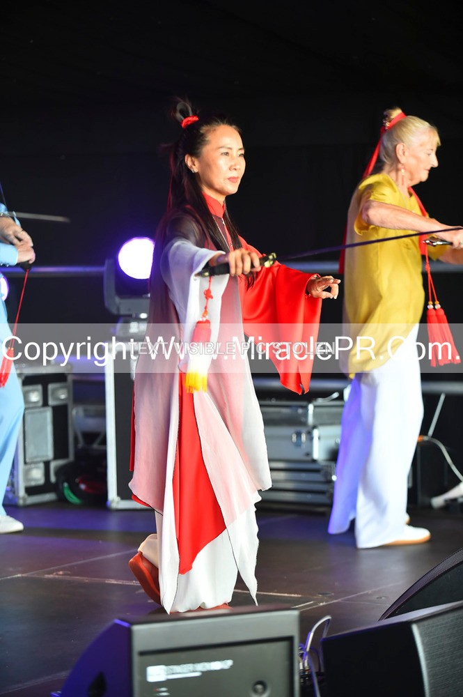 SH4_1524 - Tai Chi with Lisa Kay.