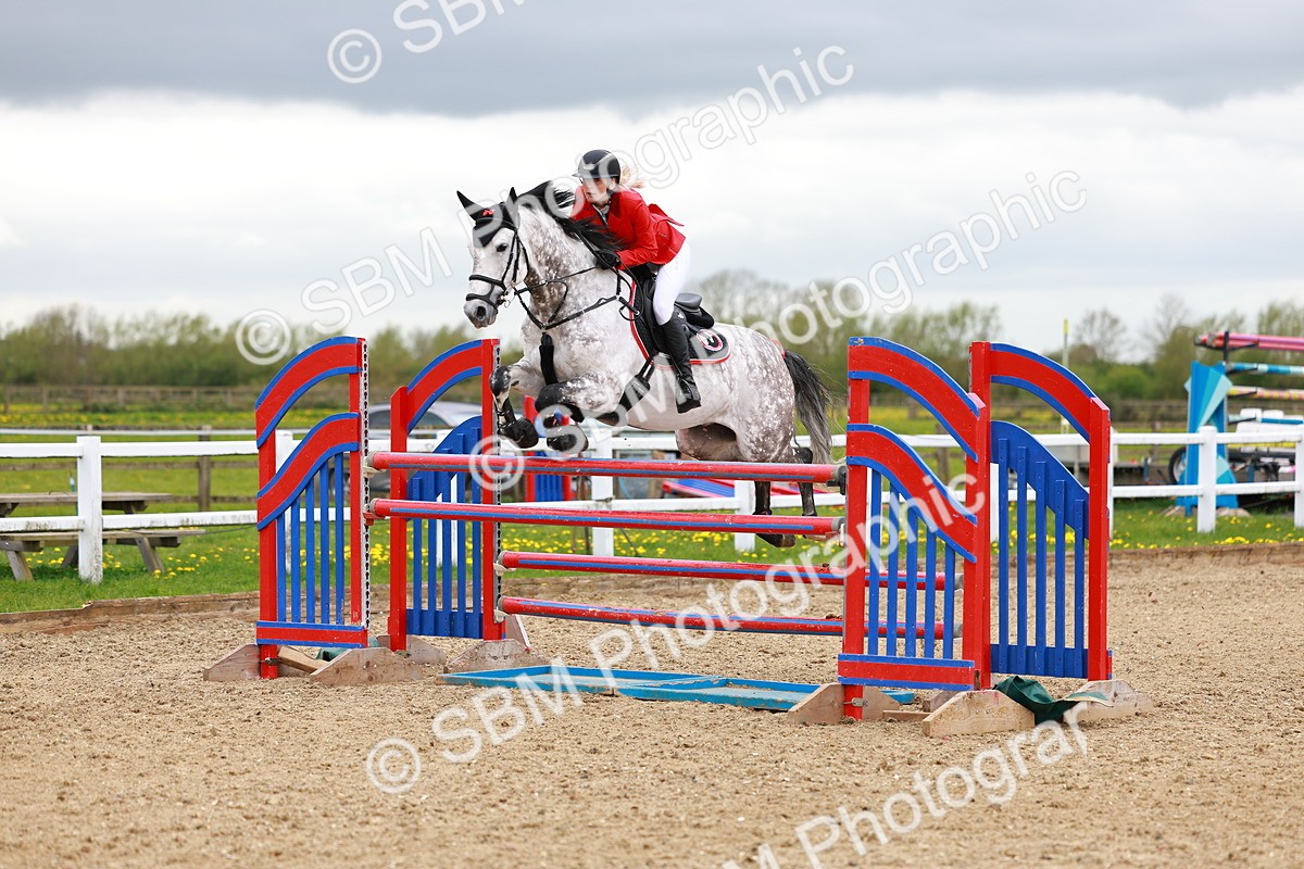 SBM_002595 - Class 11 - Senior Foxhunter - 1.20m