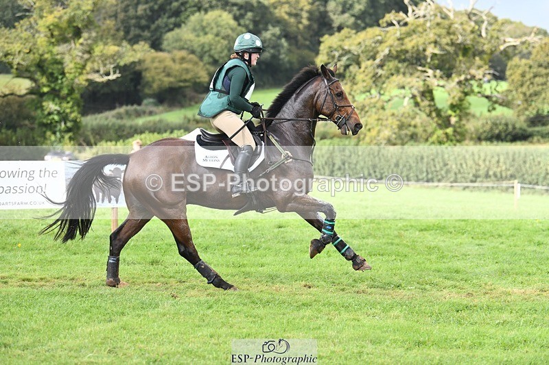 231020-121521-08527 - 062-CLASS.ROMANCE-Eleanor.Hope-XC