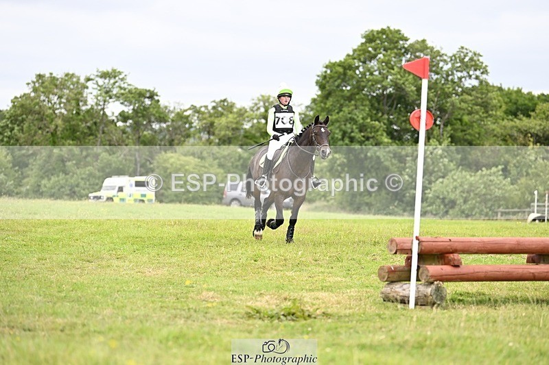 240630-153952-02736 - 708-Maddie_Julian-Carbis_Jewels