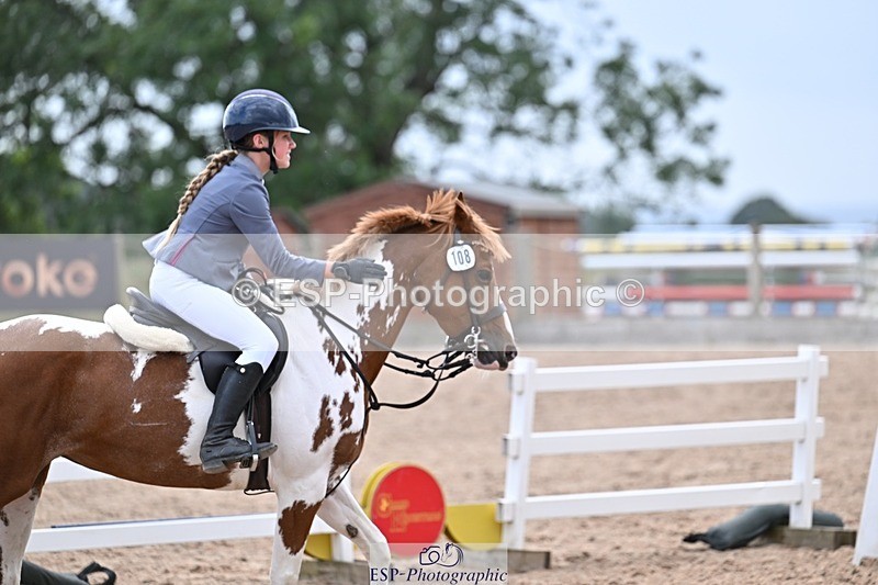 250826-154318-00172 - Clear Round and 60cm