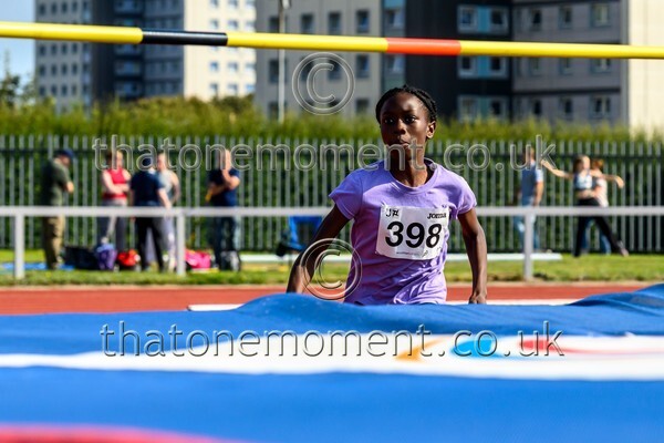 Age25SUN-918980 - Field Female Set One