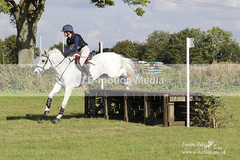  WWHT 171021 3322 - Intermediate (0.90m)  17/10/21