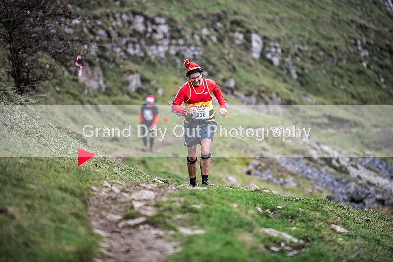 Litton-776 - Litton Christmas Cracker Fell Race (Limestone Series) Sunday 14th December 2025