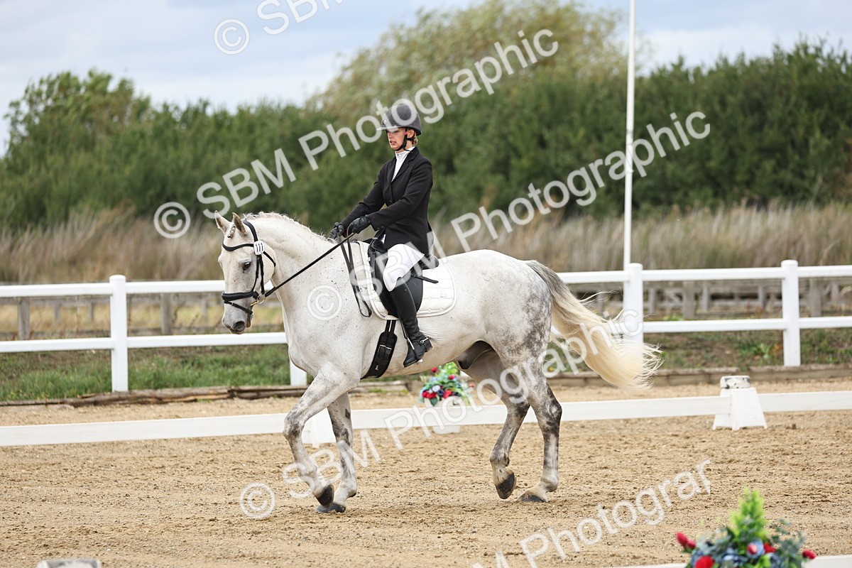 SBM_003574 - Class 7 - Novice 2 Warm Up