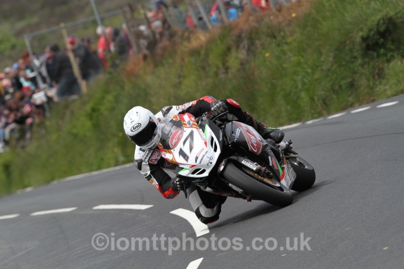 Dan Kneen Suzuki / Cookstown B.E.Racing - Pokerstars Senior TT
