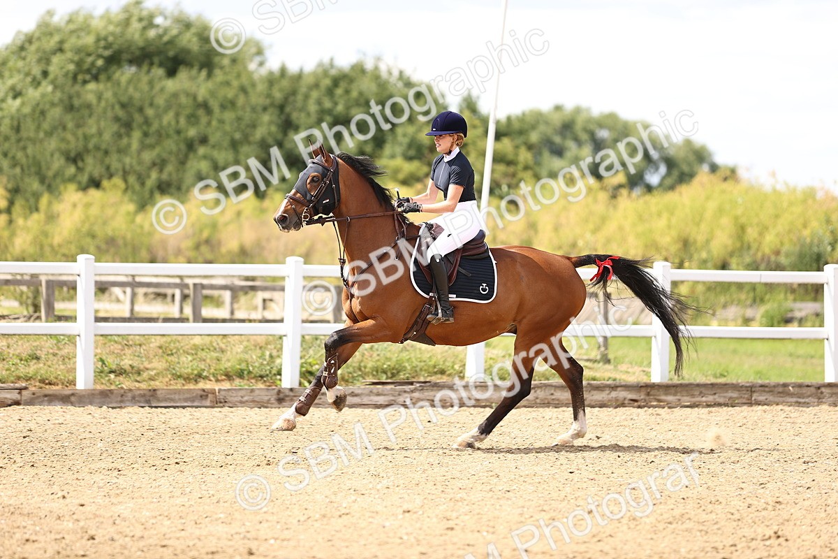 SBM_001304 - Class 6 - Senior Newcomers - 1.10m