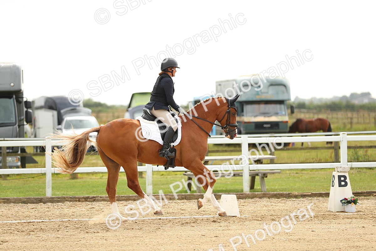 SBM_017707 - Class 13 - Novice 23 - 14.27-15.16