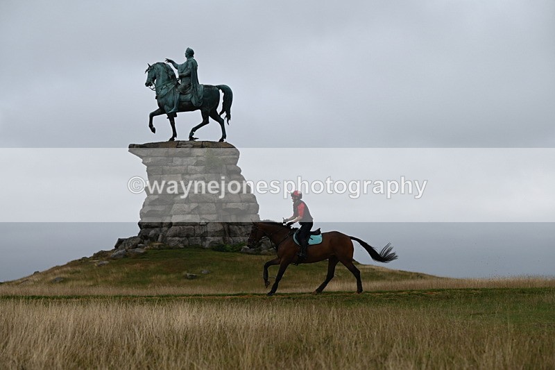 DSC_0471 - Time at Statue 09:51 to 10:54