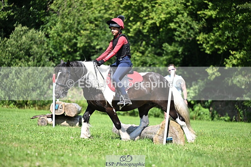 240729B-142620-02773 - Abbie's Group XC