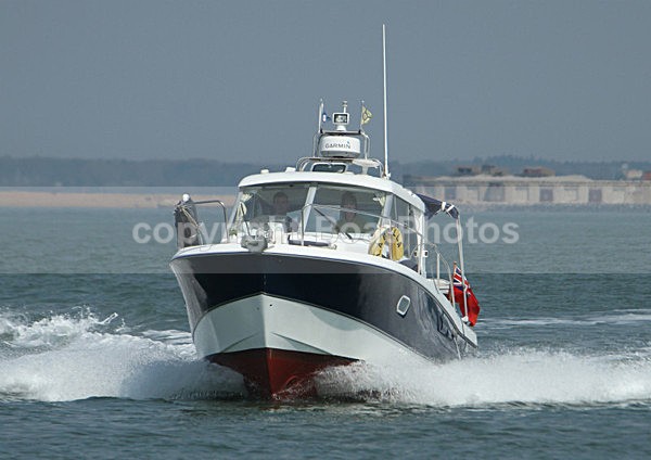 110417 ELLABELLA IMG_2656 - Motorboats - Hardtop