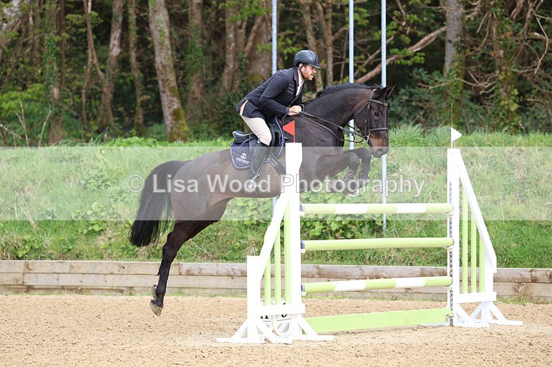 3E7A2500 - Class 9: Senior 1.30m open