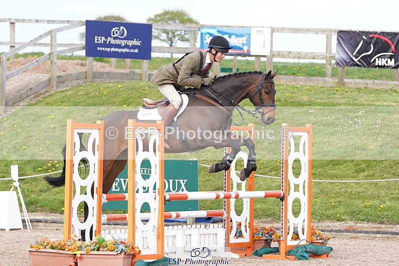 250419-171716-14051 - 909-William.Fox-Pitt-GRANSTOWN.STAR.LOVE