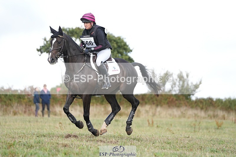 250831-151436-11928 - N-666-Lizzie.Luxton