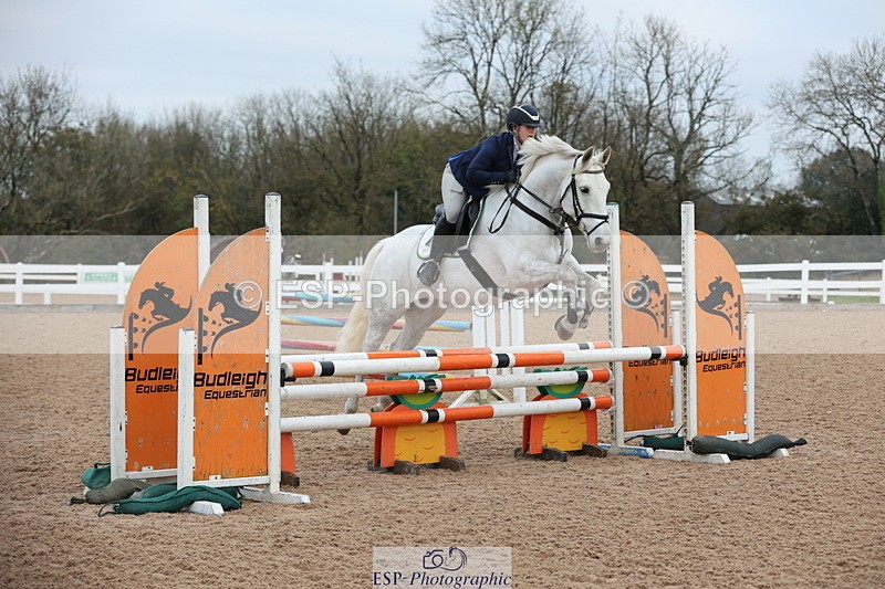 241101A-081524-00129 - FRI Cls 2 British Novice and 90cm Open