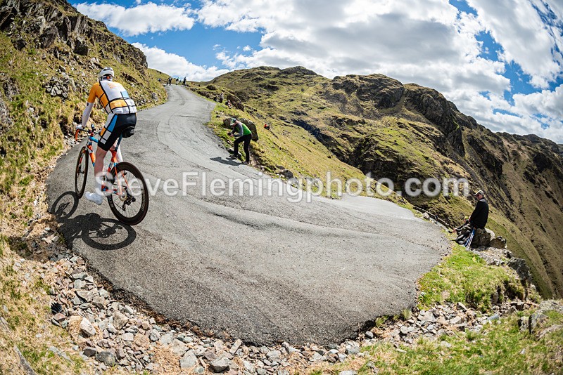 114931 - Hardknott Hairpin 11.00 - 12.00