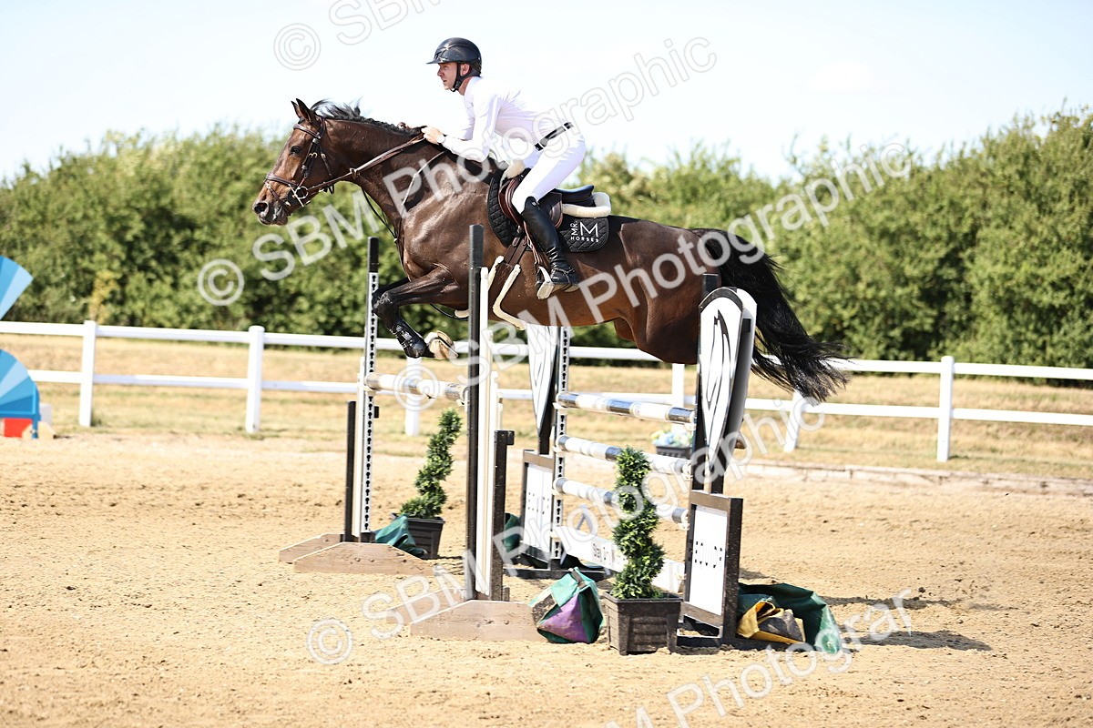 SBM_015356 - Class 16 - Senior foxhunter - 1.20m Open