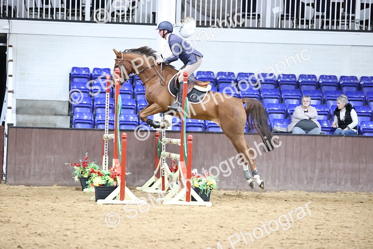 SBM_001995 - Class 4 - Senior Newcomers - 1.10m Open