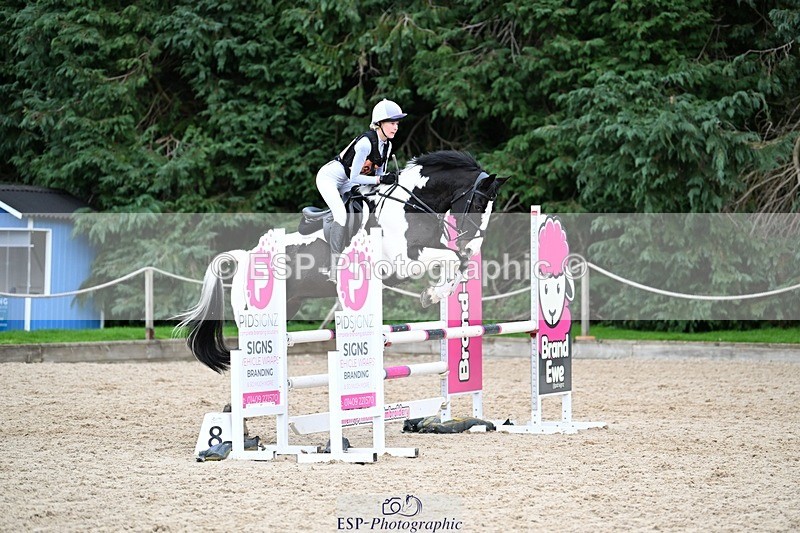 241117-141727-04503 - Cls 3 90-95cm 14.00 to 15.00