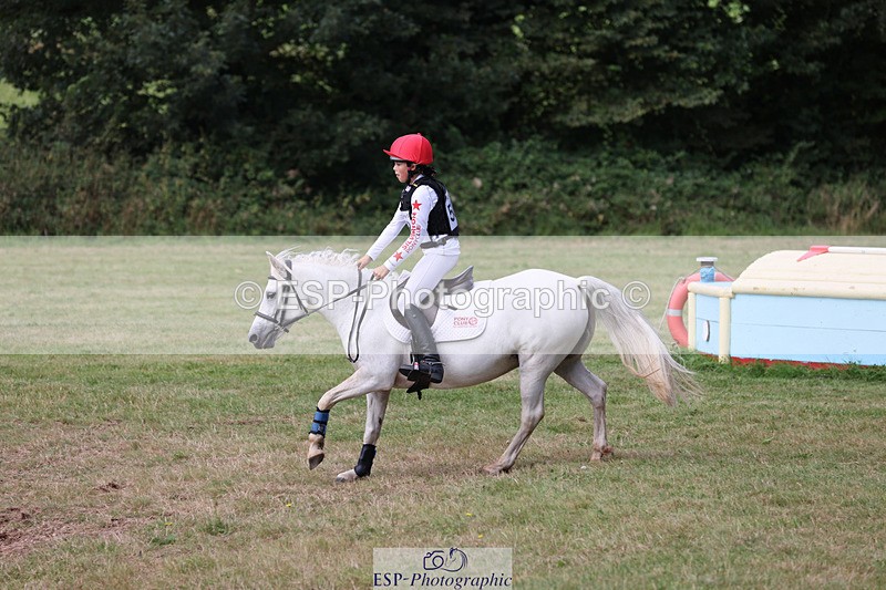 240825X-105104-31665 - 70cm XC 10.00 to 11.00