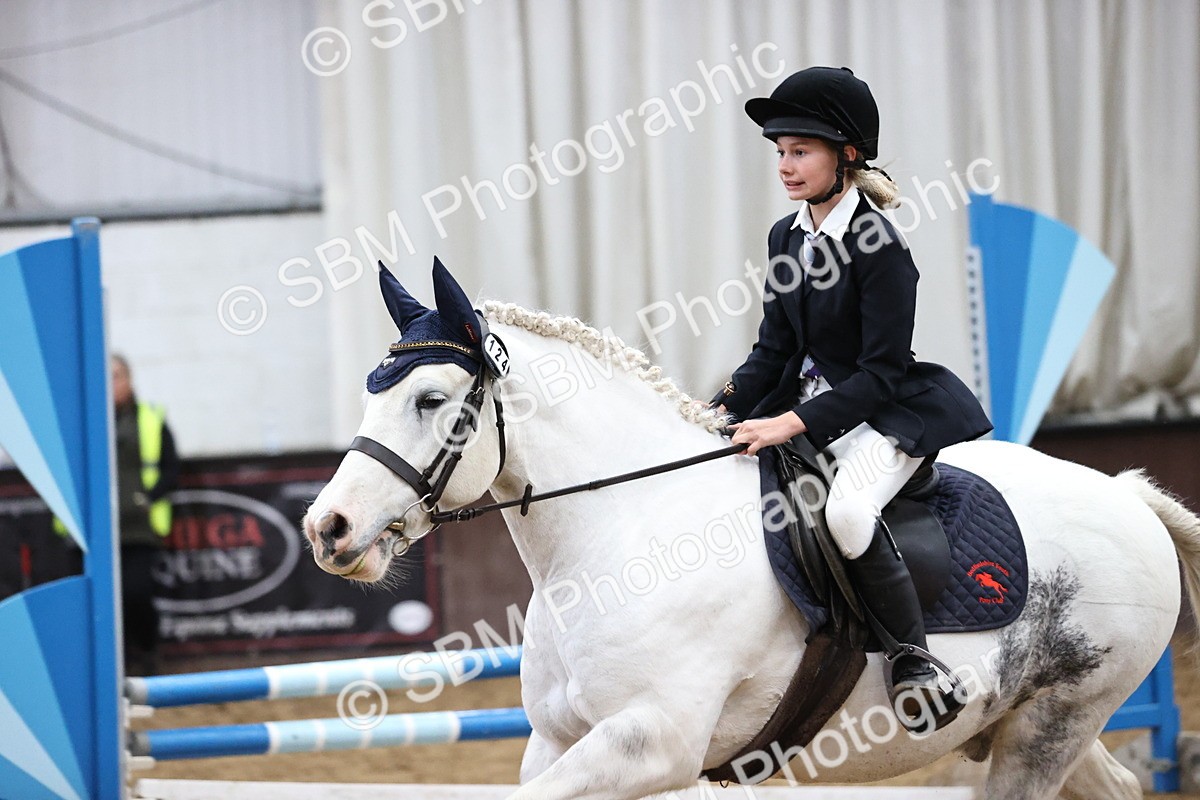 SBM_001412 - Class 5 - Henlow Veterinary Hospital 70cm