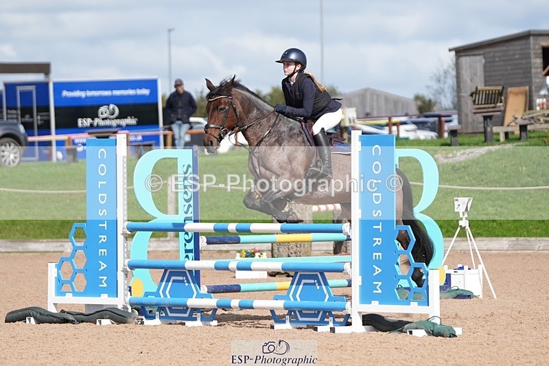 250921-114628-02545 - Cls 6 Pony Newcomers and 1m